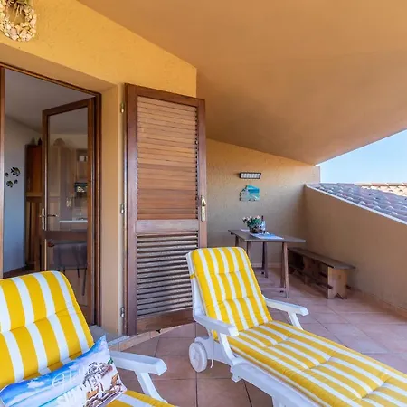 - Ocean Front Nella With Seaview And Private Whirlpool Apartment